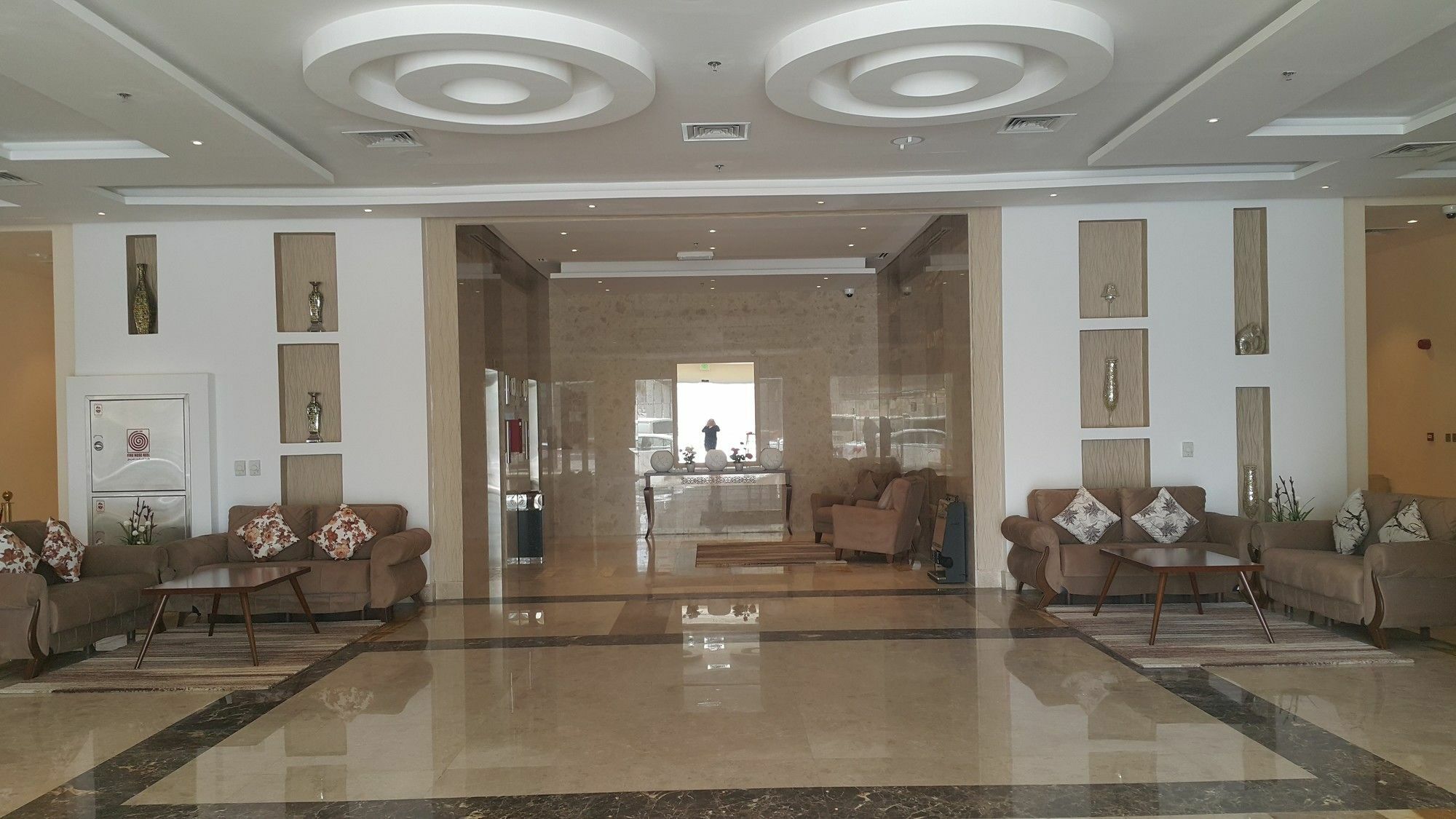 Al Mansour Park Inn Hotel&Apartment Doha Buitenkant foto